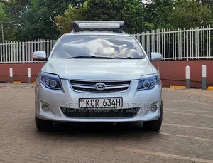 Toyota Corolla Fielder 2011 Silver