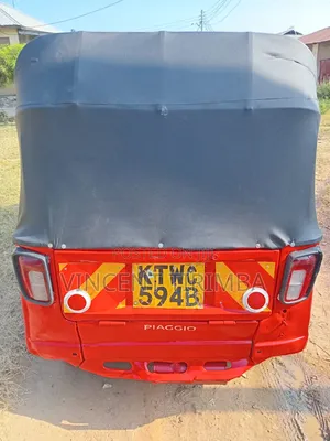 Piaggio 2019 Red