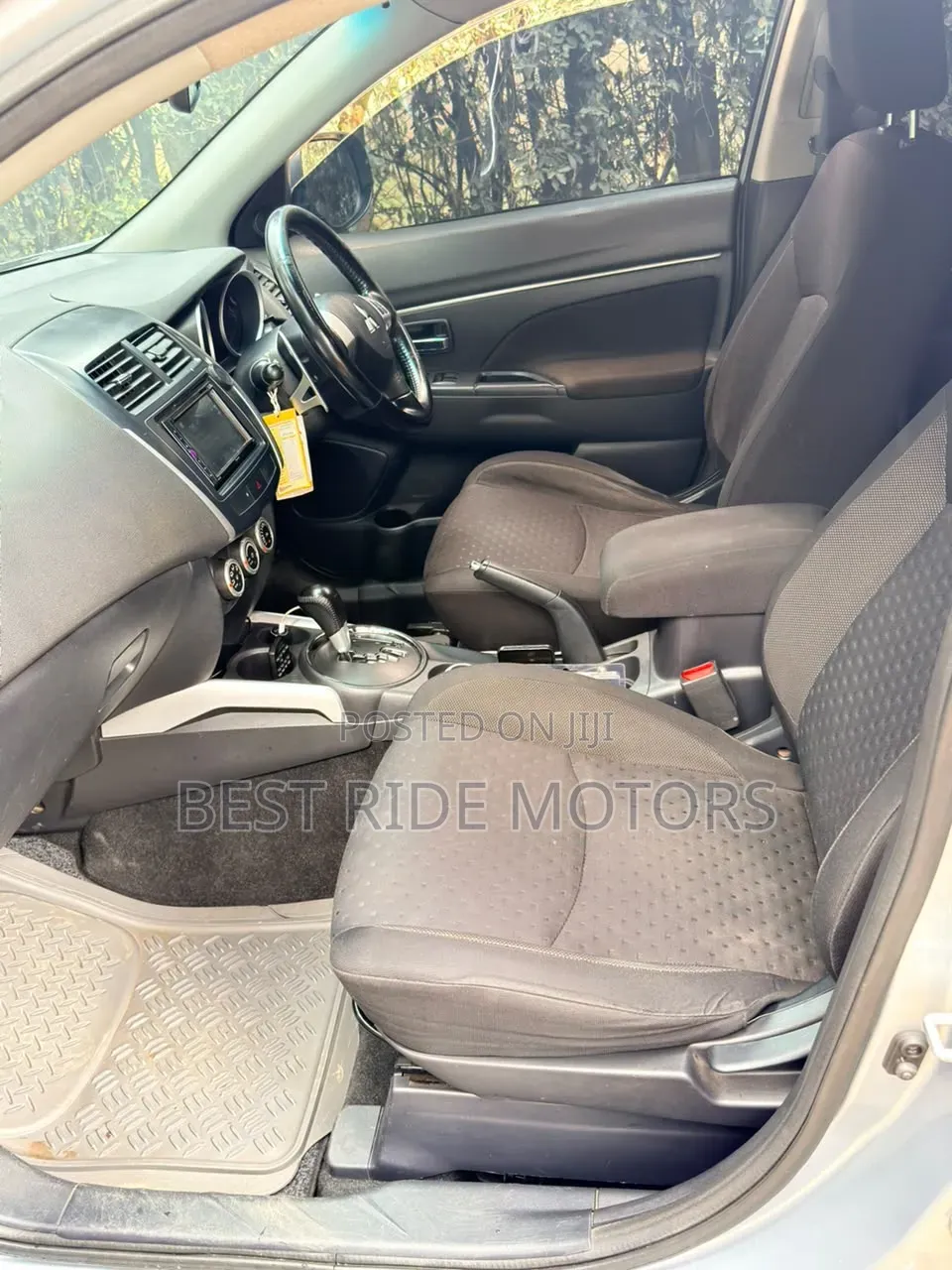 Mitsubishi RVR 2010 Silver