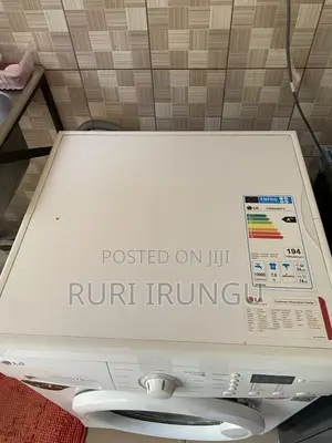 LG 7kg Fully Automatic Front Load Washing Machine