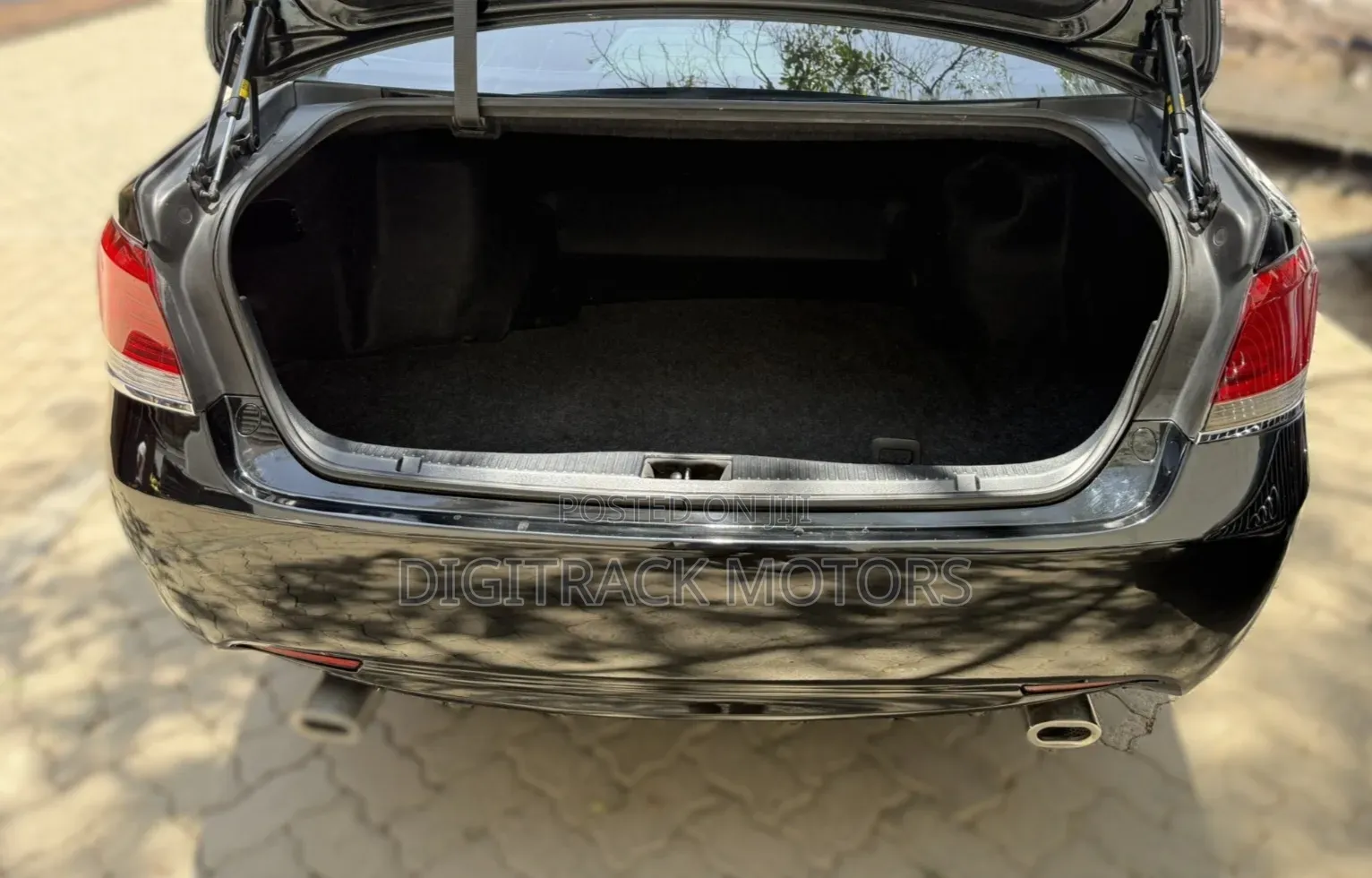 Toyota Crown 2016 Black