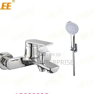 Wall Mounted Bath Mixture Tap