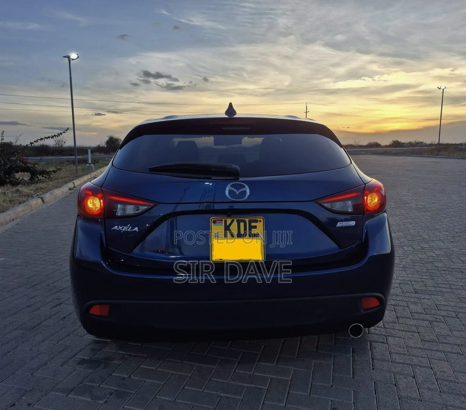 Mazda Axela 2015 Blue