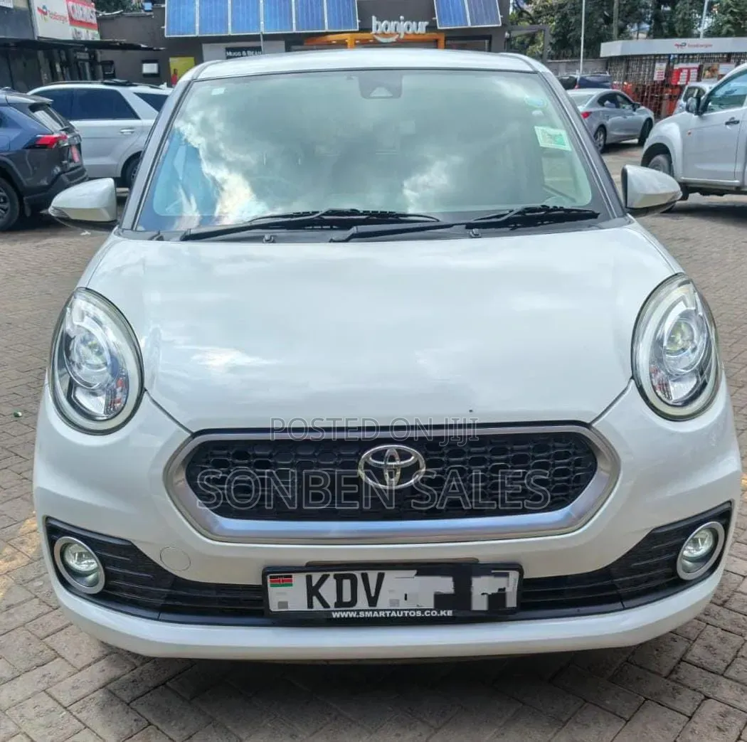 Toyota Passo 1.0 FWD 2018 White