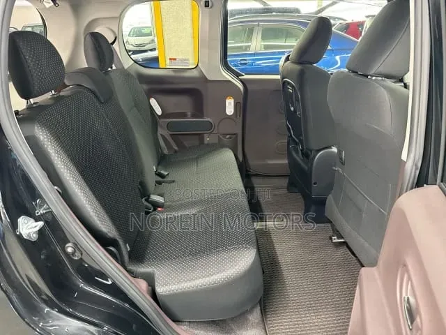 Toyota Spade 2019 Black