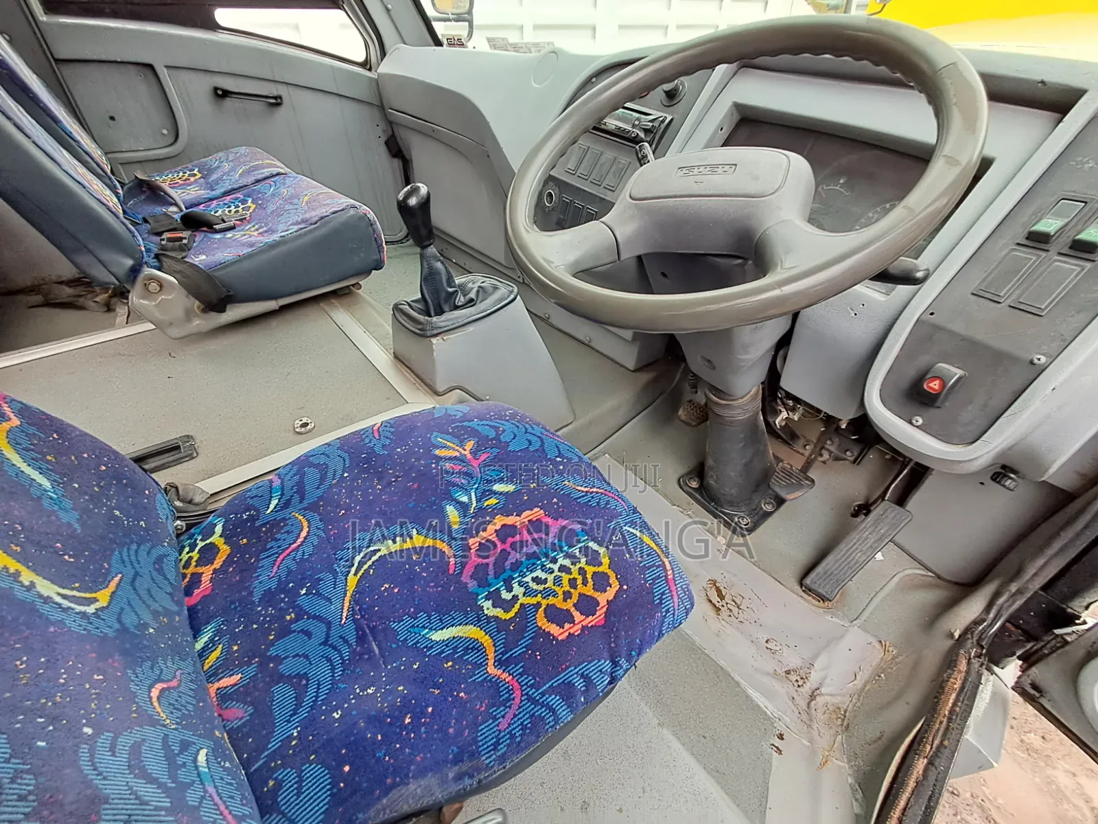 Isuzu NQR 2014 White