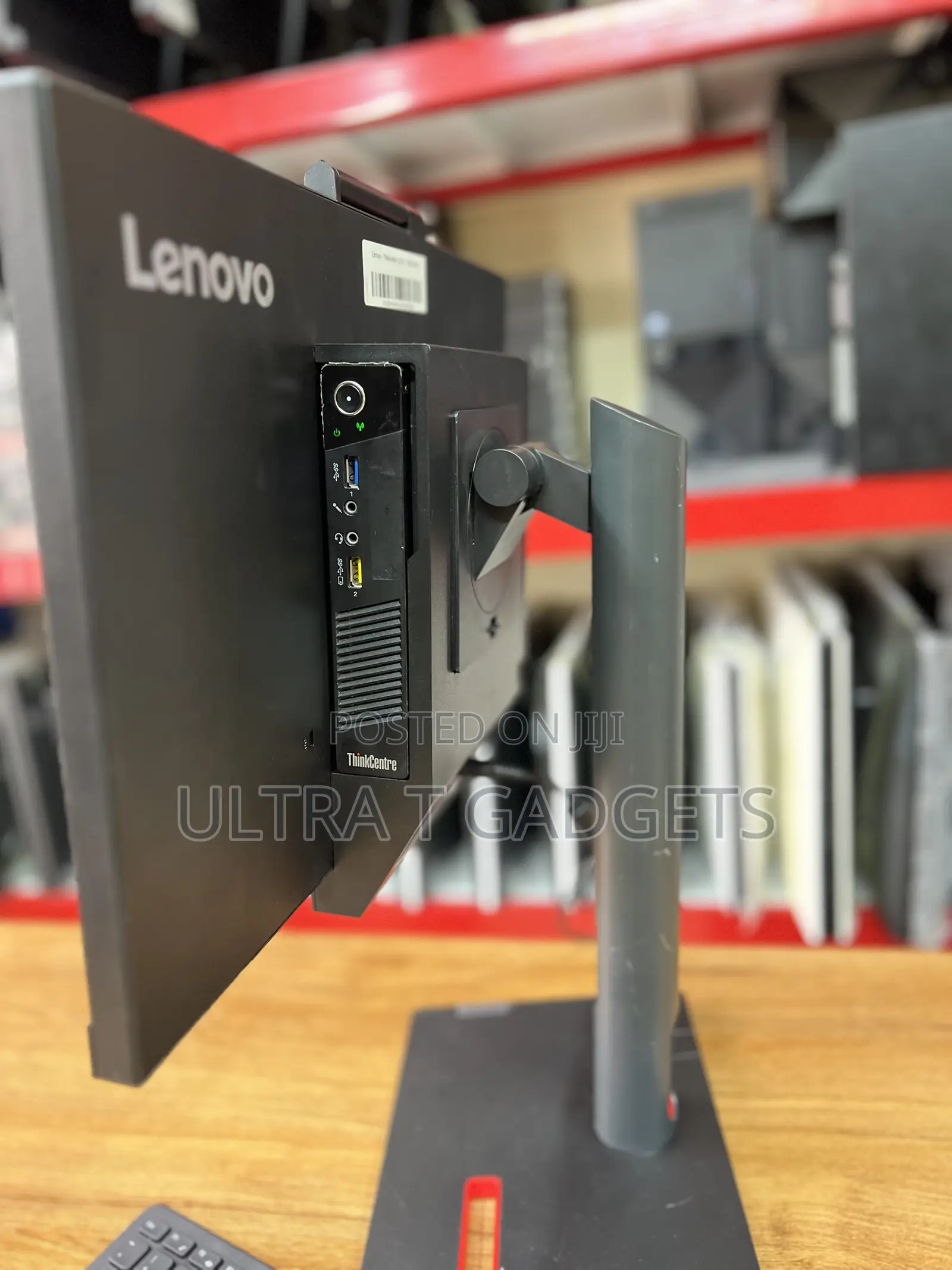 Desktop Computer Lenovo ThinkCentre M715 Tiny 8GB AMD Ryzen 5 SSD 256GB