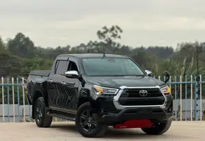 Toyota Hilux Revo Double Cab Deisel 2.4 AWD 2021 Black