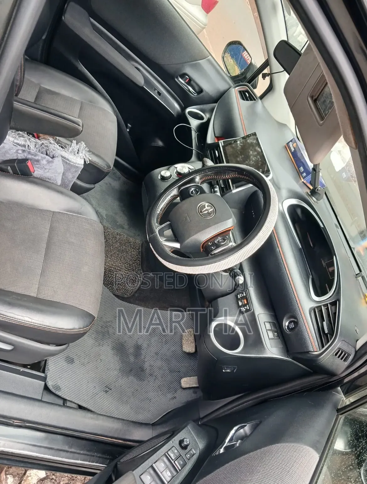 Toyota Sienta 2017 Black