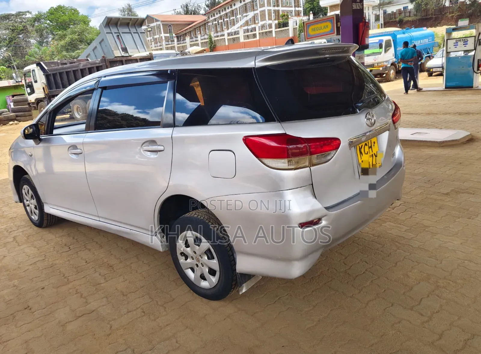 Toyota Wish 2013 Silver