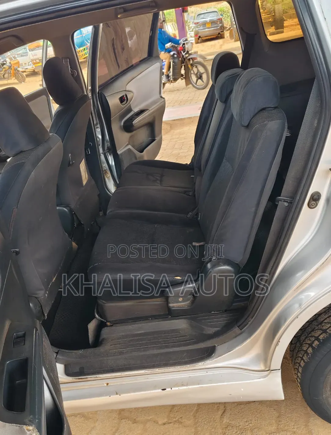 Toyota Wish 2013 Silver