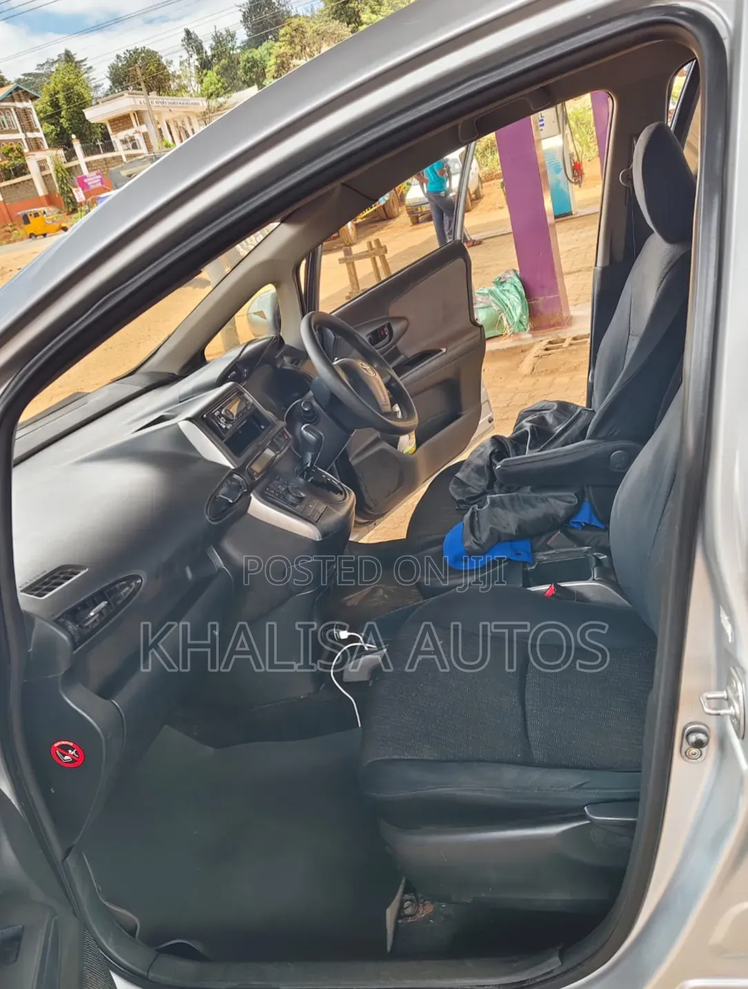 Toyota Wish 2013 Silver