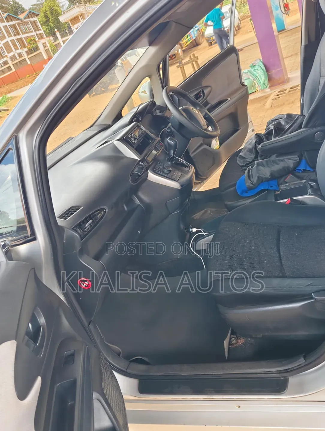 Toyota Wish 2013 Silver