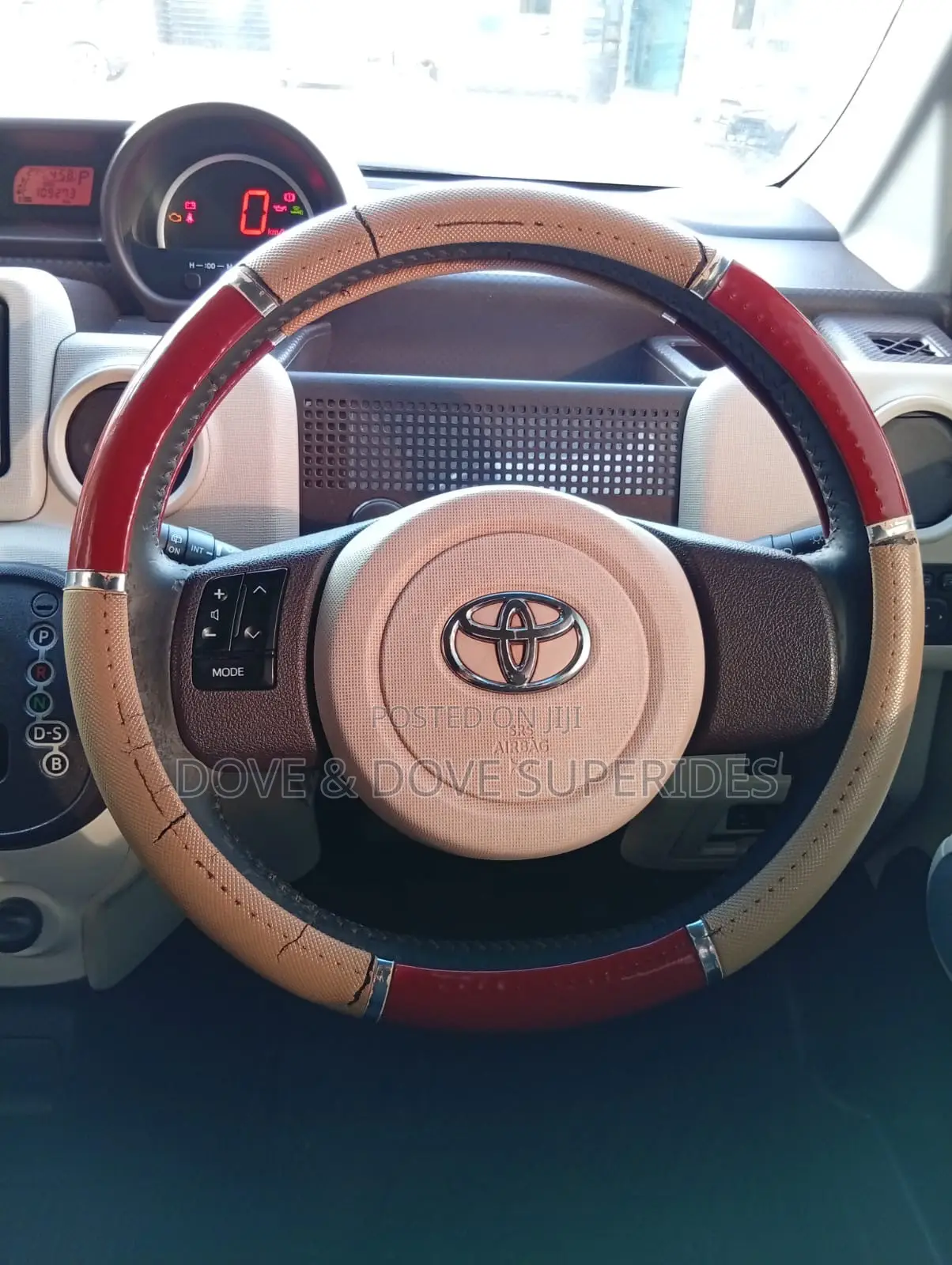 Toyota Porte 2017 Orange