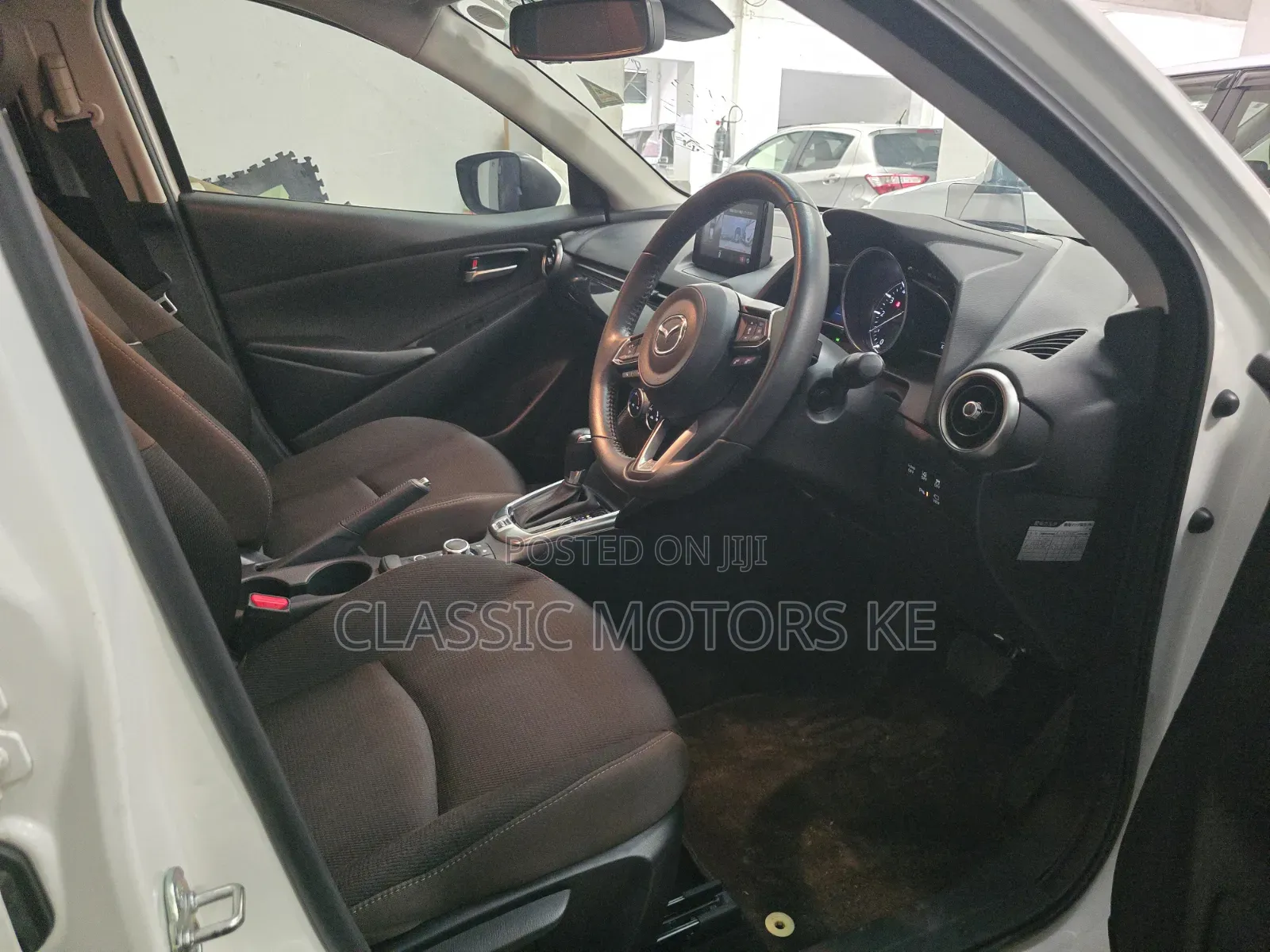 Mazda 2 2020 White
