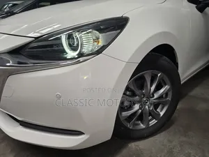 Mazda 2 2020 White