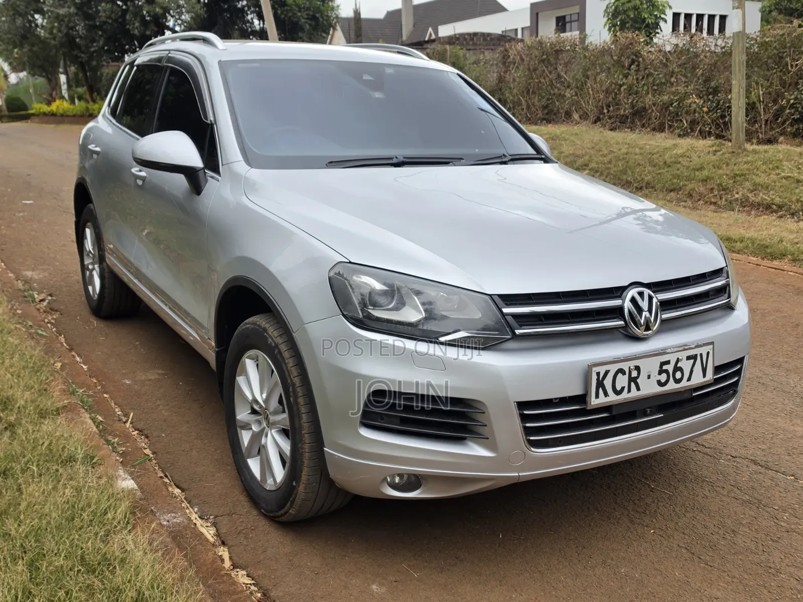 Volkswagen Touareg 2011 Silver