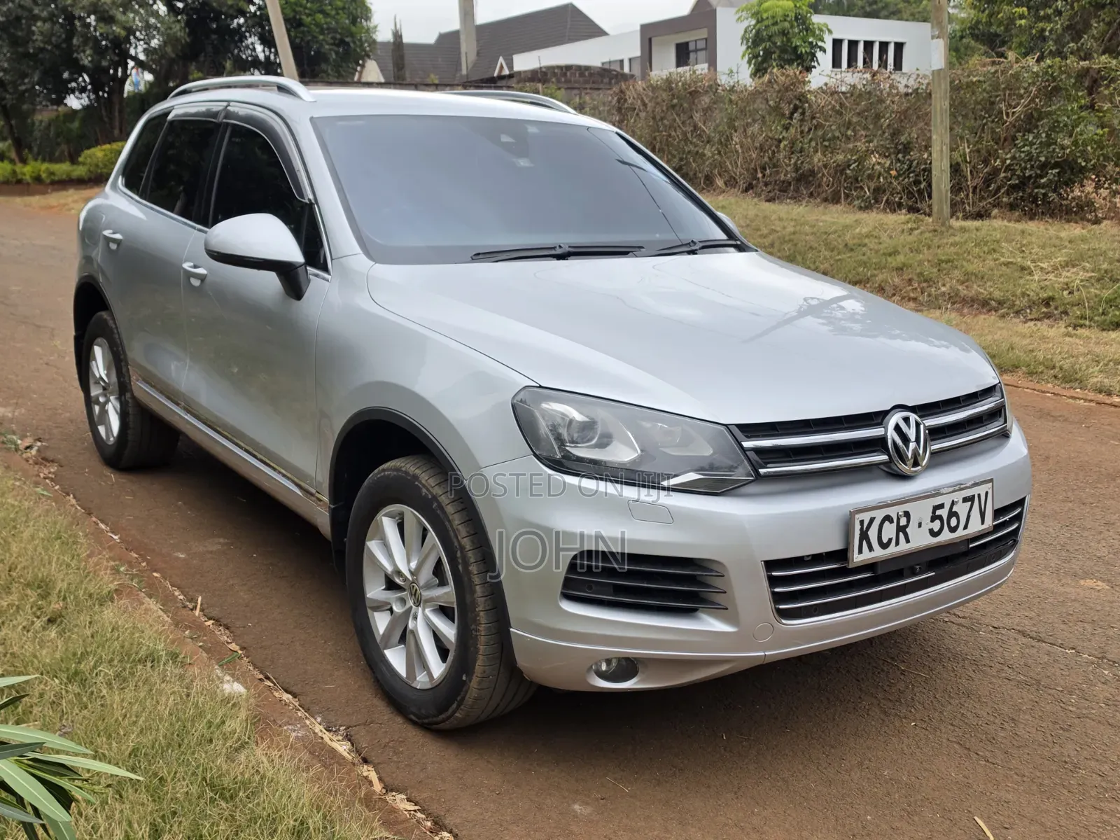 Volkswagen Touareg 2011 Silver
