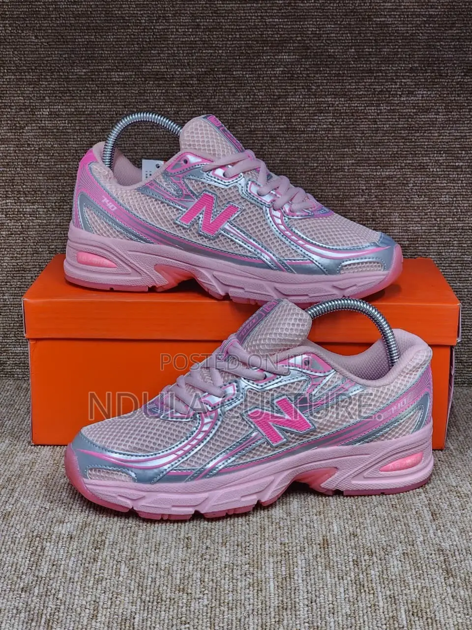 New Balance 509