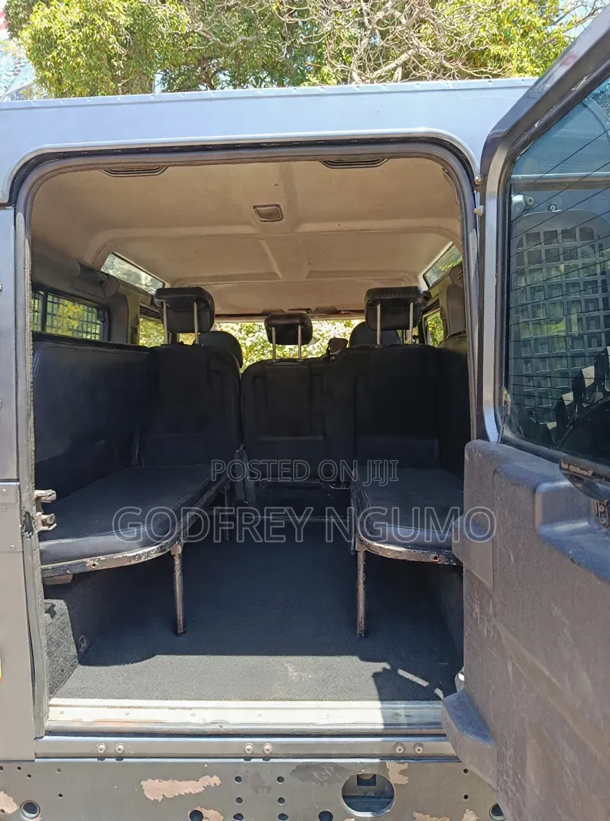 Land Rover Defender 2014 Gray