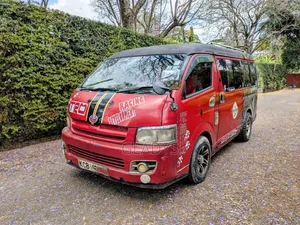 Toyota HiAce 2007 Red