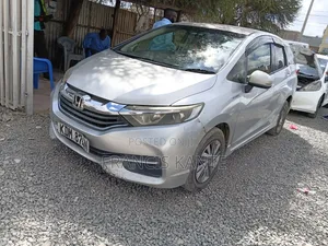 Honda Fit Shuttle 2016 Silver