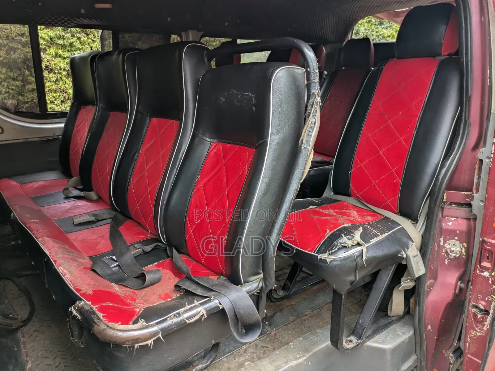 Toyota HiAce 2007 Red