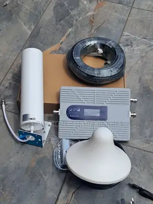 Quad Band GSM 5G 4G 3G Signal Enhancement Device