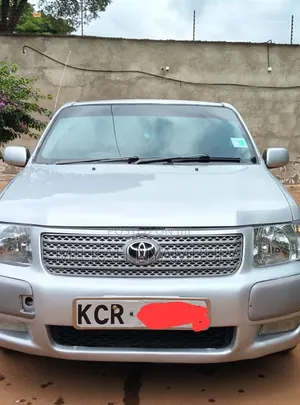 Toyota Succeed 2011 Silver