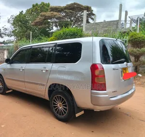 Toyota Succeed 2011 Silver