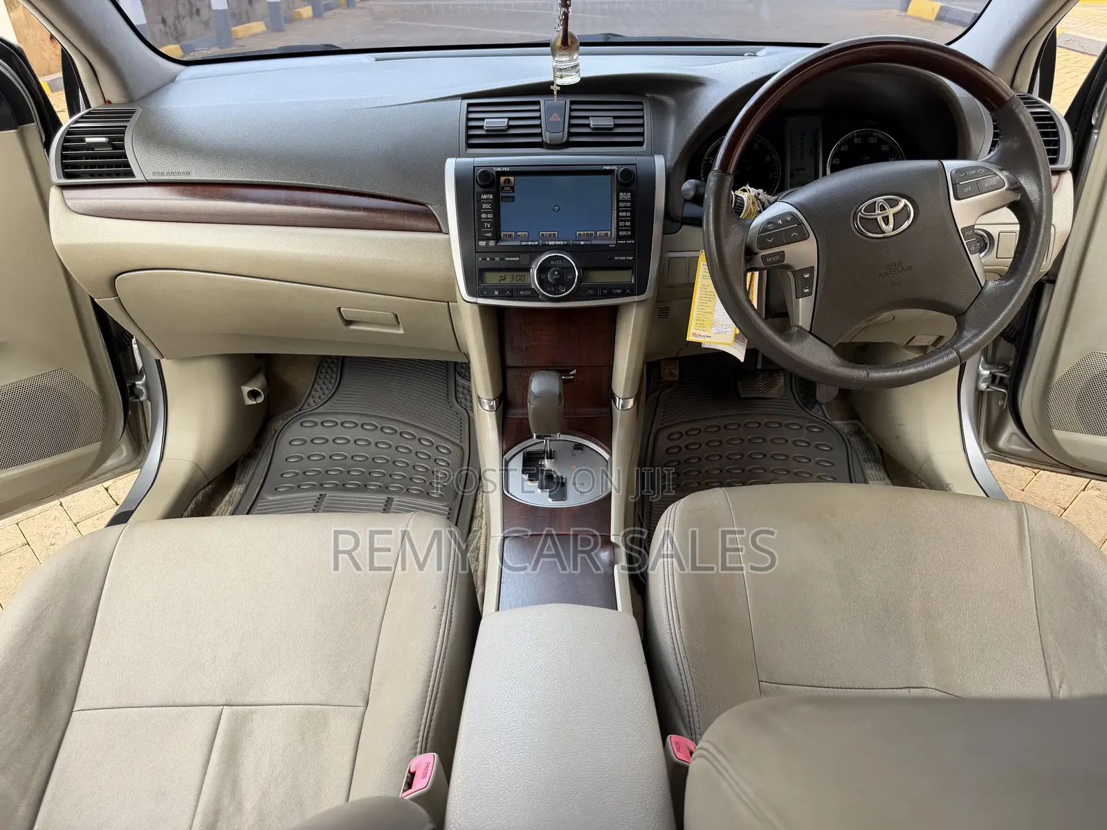 Toyota Allion 2010 Silver