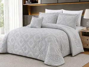 Tufted Duvet Cover Set