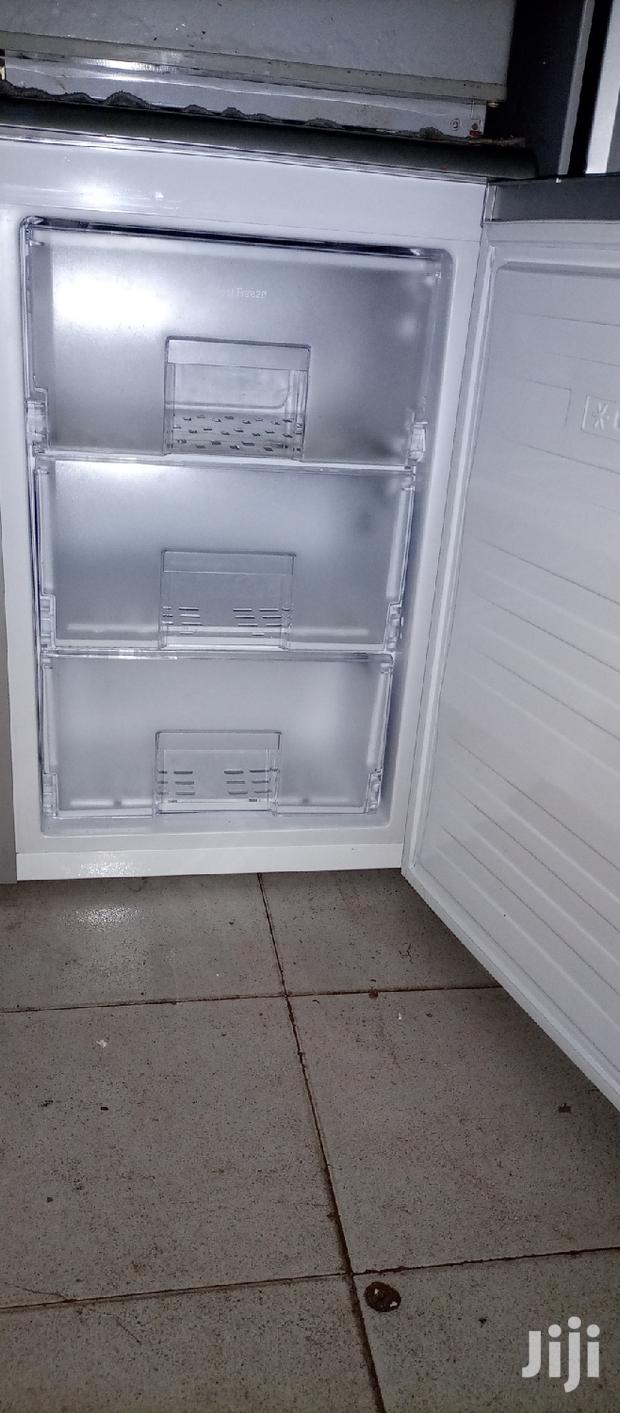 Mini Upright Freezer - thumbnail 2