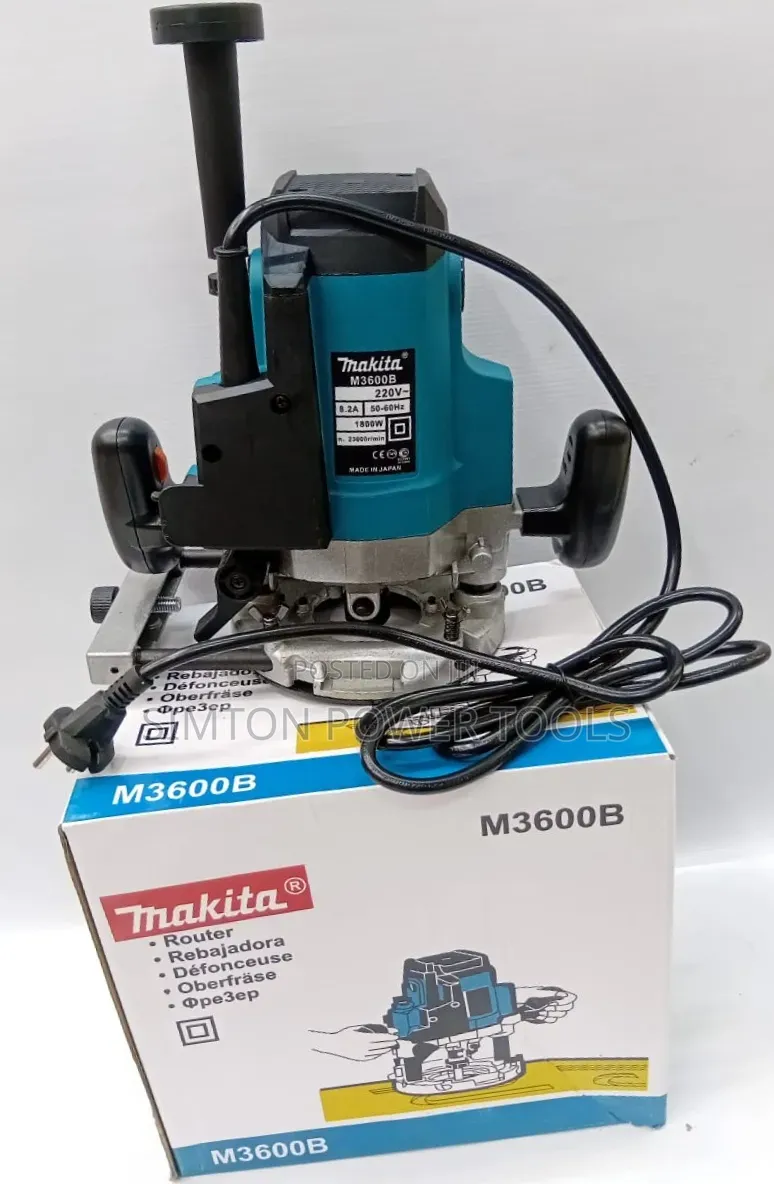 Makita M3600B Plunge Router