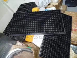 Efficient Space Management Trays