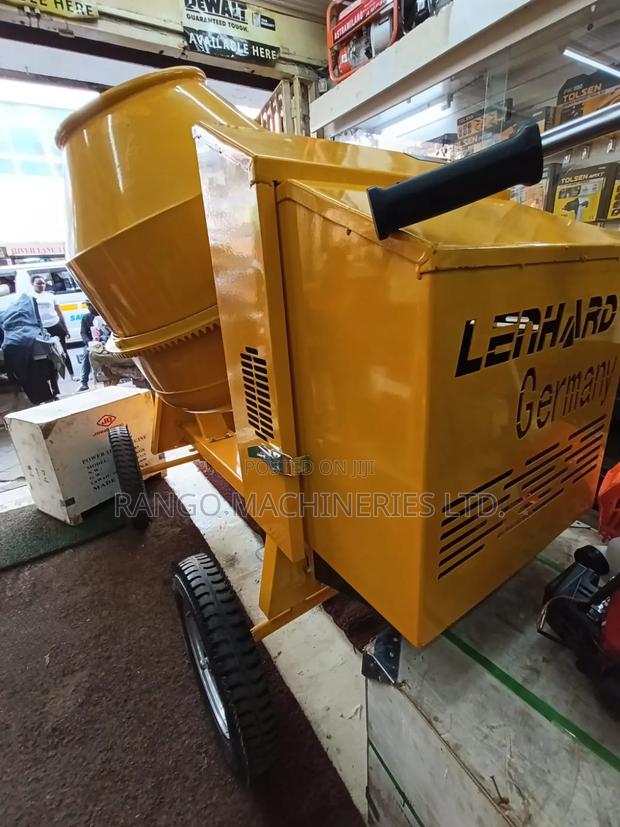 Concrete Mixer - thumbnail 3