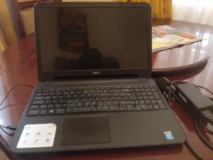 Laptop Dell Inspiron 15 4GB HDD 500GB
