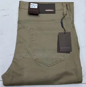 Men Khaki Pants