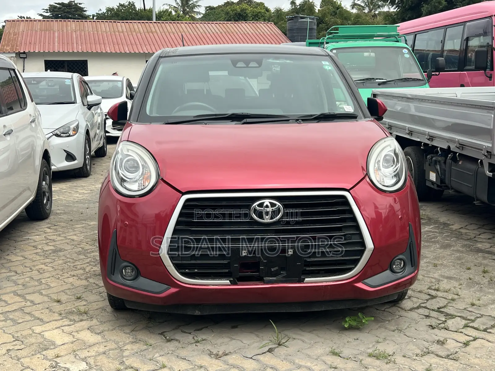 Toyota Passo 2020 Maroon