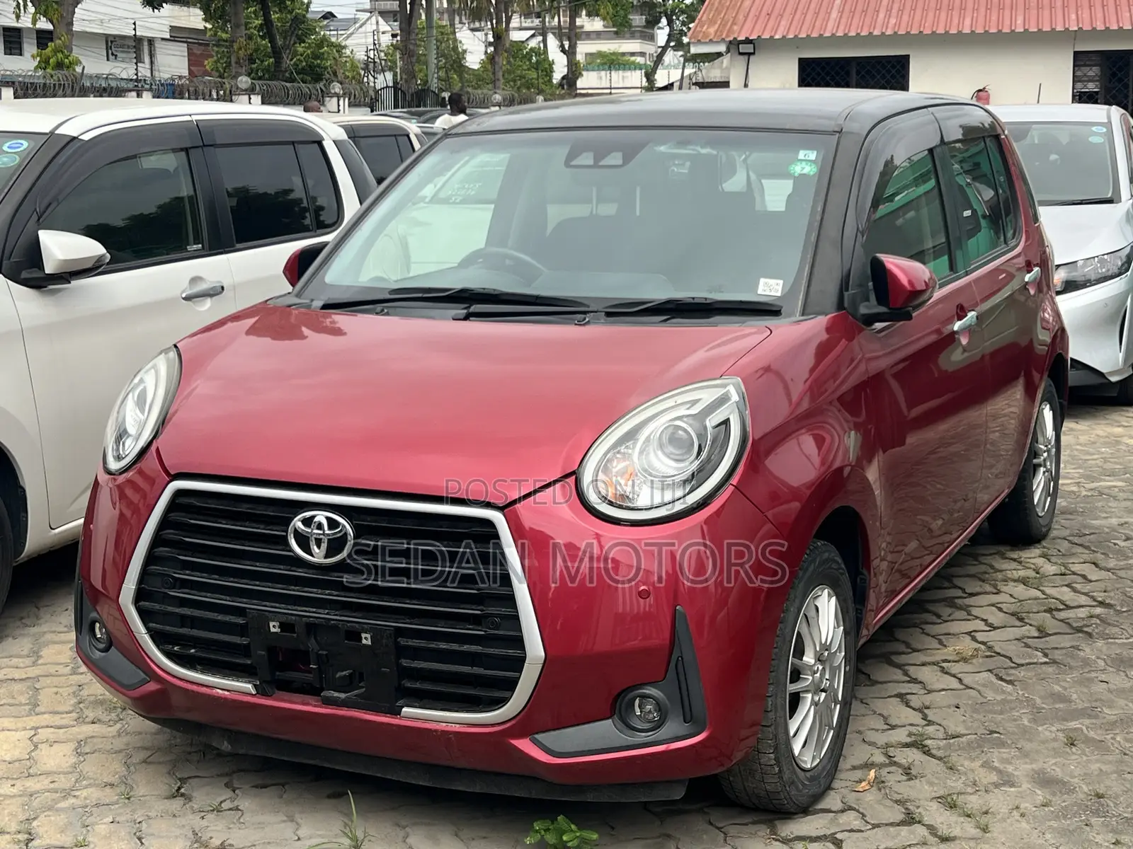 Toyota Passo 2020 Maroon