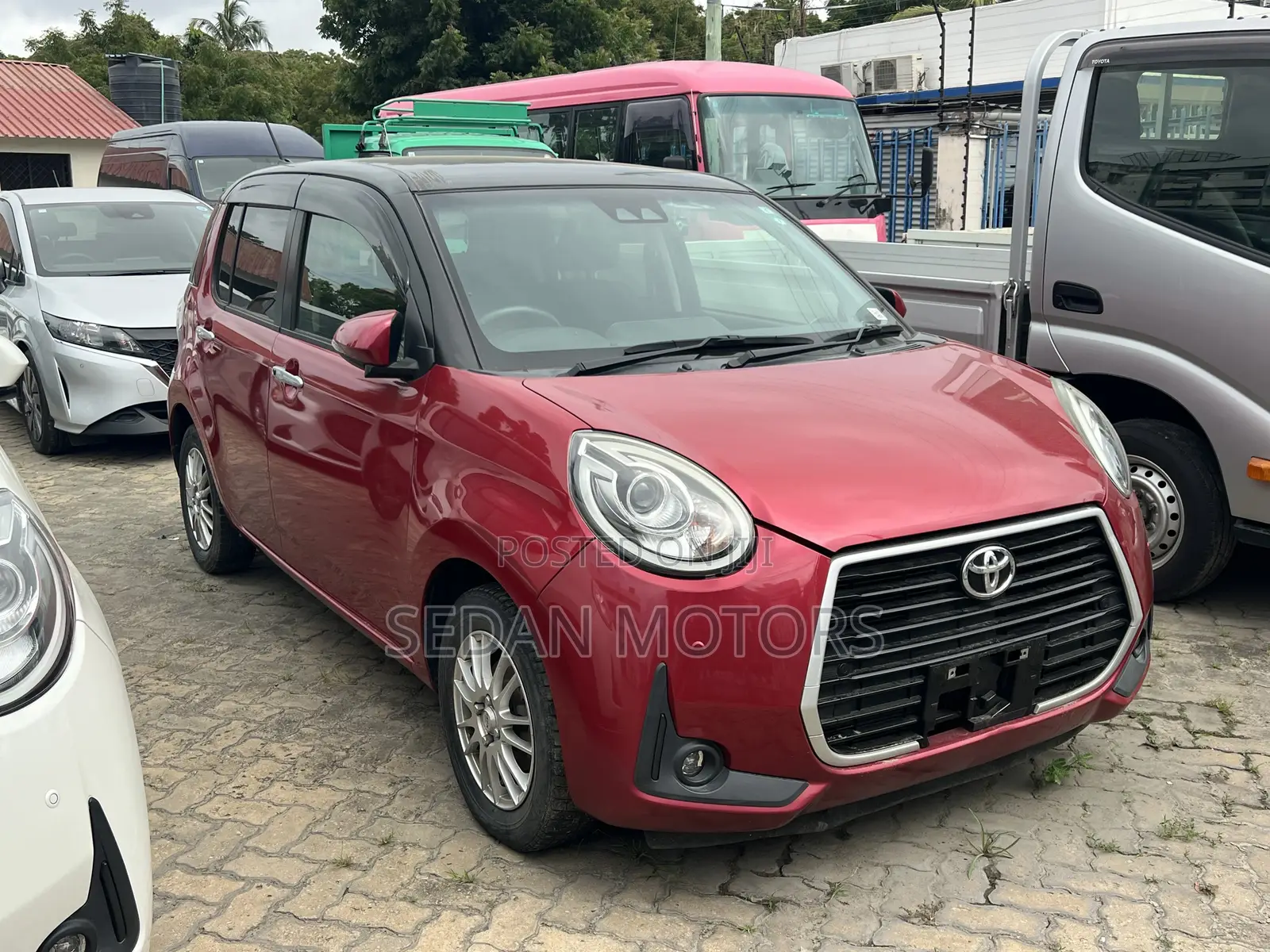 Toyota Passo 2020 Maroon