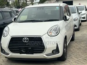 Toyota Passo 2020 White