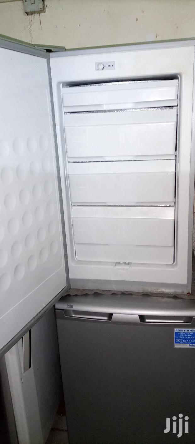 Freezer Upright - thumbnail 2