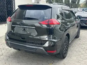 Nissan X-Trail 2019 Green