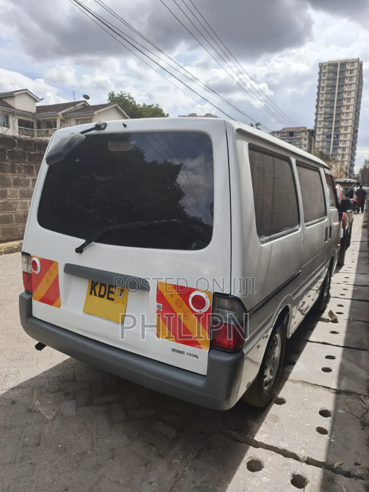 Mazda Bongo 2013 White