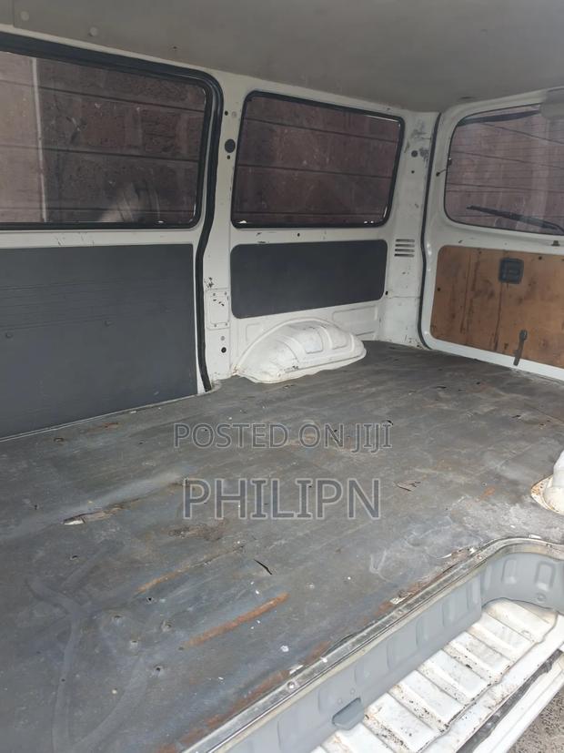 Mazda Bongo 2013 White - thumbnail 4