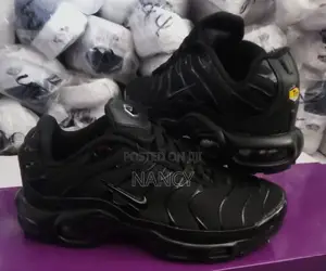 Nike Air Max TN Sneakers – Men's Casual Sports Shoes