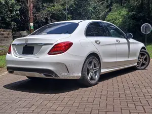 Mercedes-Benz C200 2016