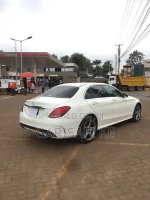 Mercedes-Benz C200 2016