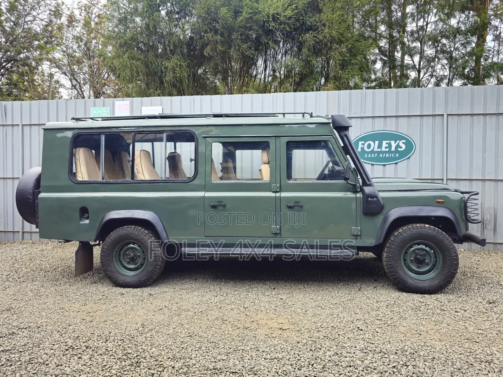 Land Rover Defender 2011 Green